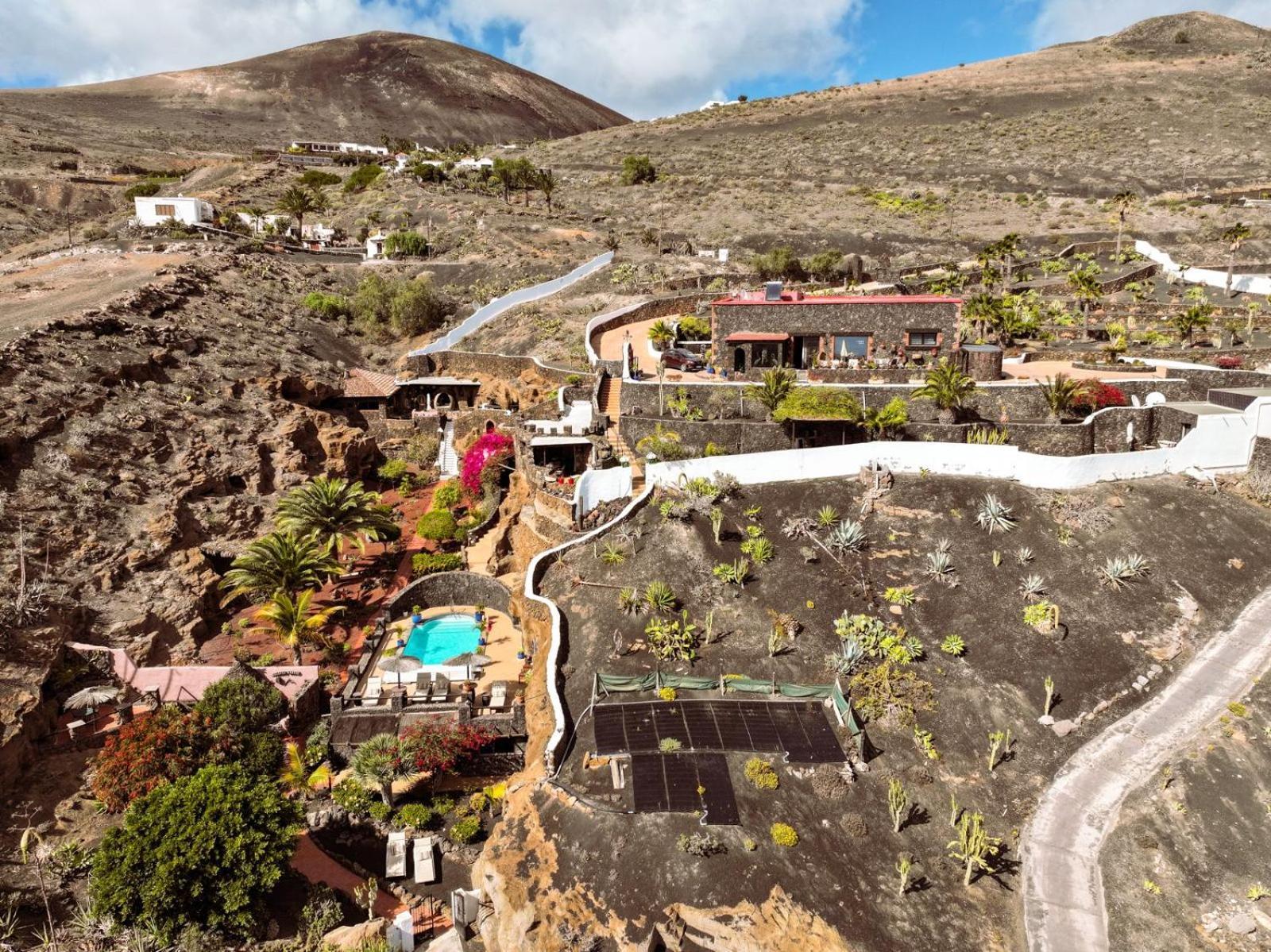 Castillo Lanzarote Villa Sophie - Luxury Villa -Sleep In A Volcanic Cave With Heated Pool Tías Exteriör bild