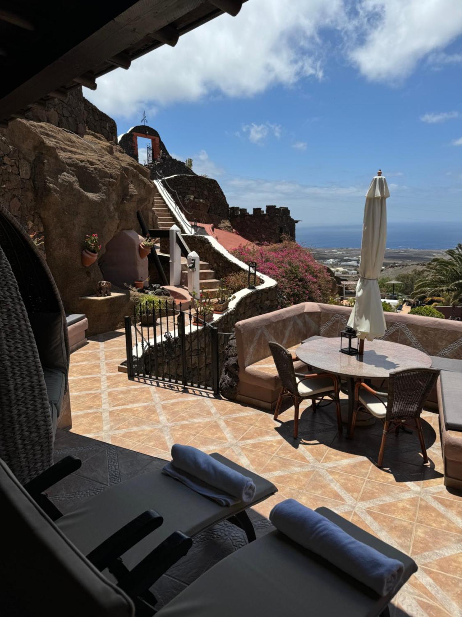 Castillo Lanzarote Villa Sophie - Luxury Villa -Sleep In A Volcanic Cave With Heated Pool Tías Exteriör bild