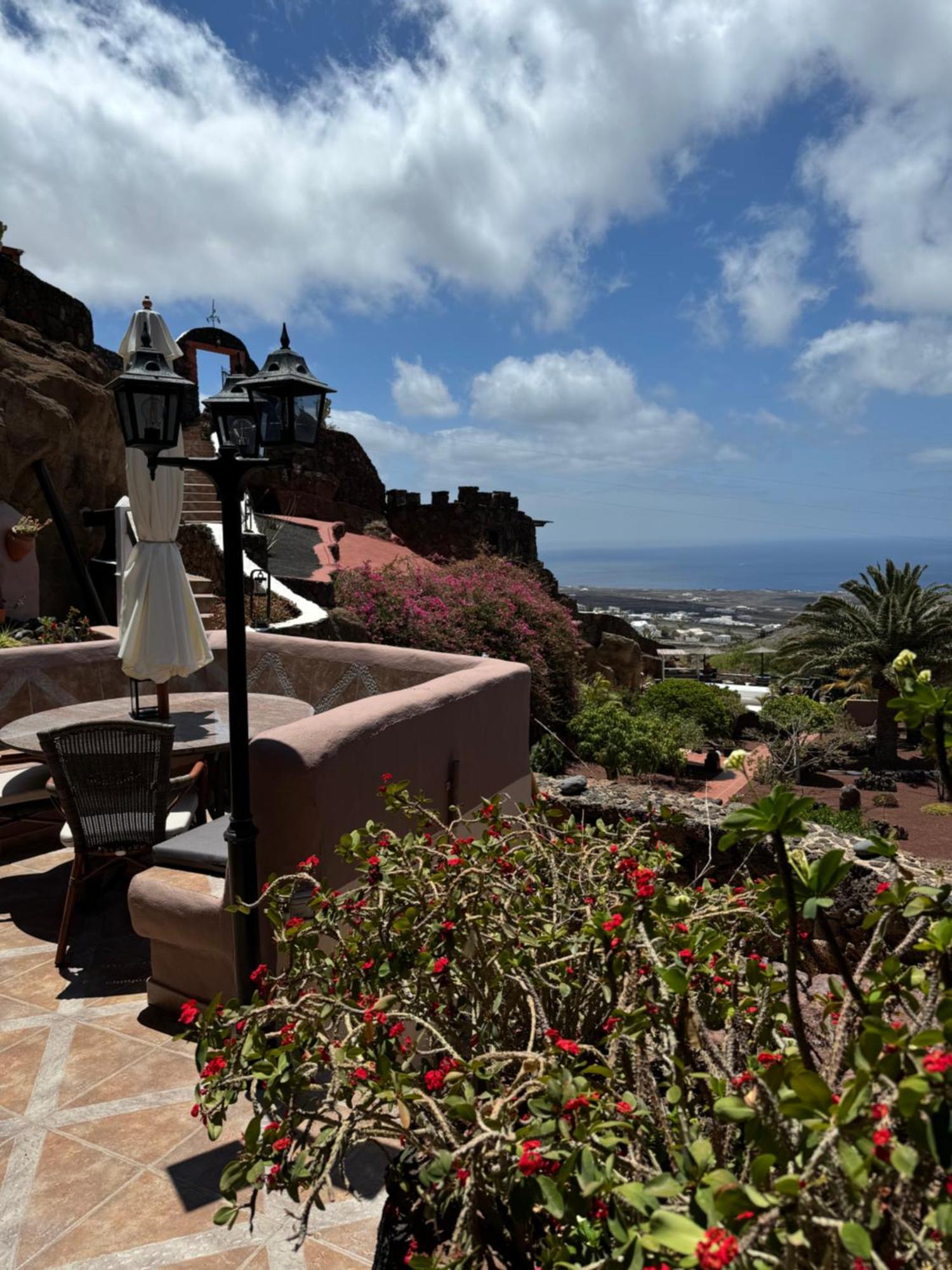 Castillo Lanzarote Villa Sophie - Luxury Villa -Sleep In A Volcanic Cave With Heated Pool Tías Exteriör bild